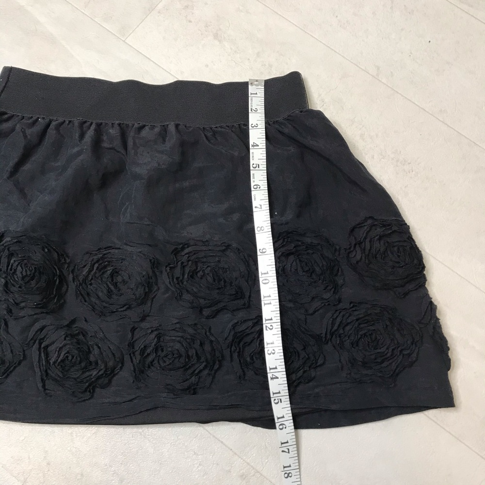Stoosh Skirt Sz M Black Texture Rosette Mini - Picture 7 of 7